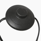 Lampe sur pied noire avec abat-jour en bambou tressé et bras arqué – H193 cm