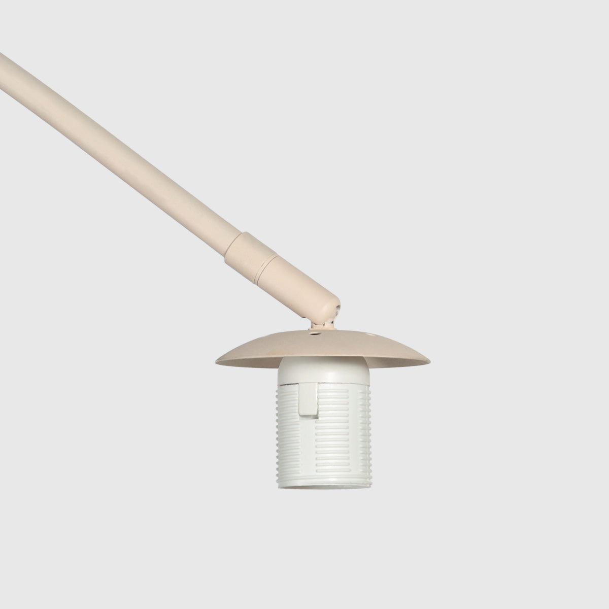 Lampadaire arc métal crème avec abat-jour blanc opalin – H240 cm