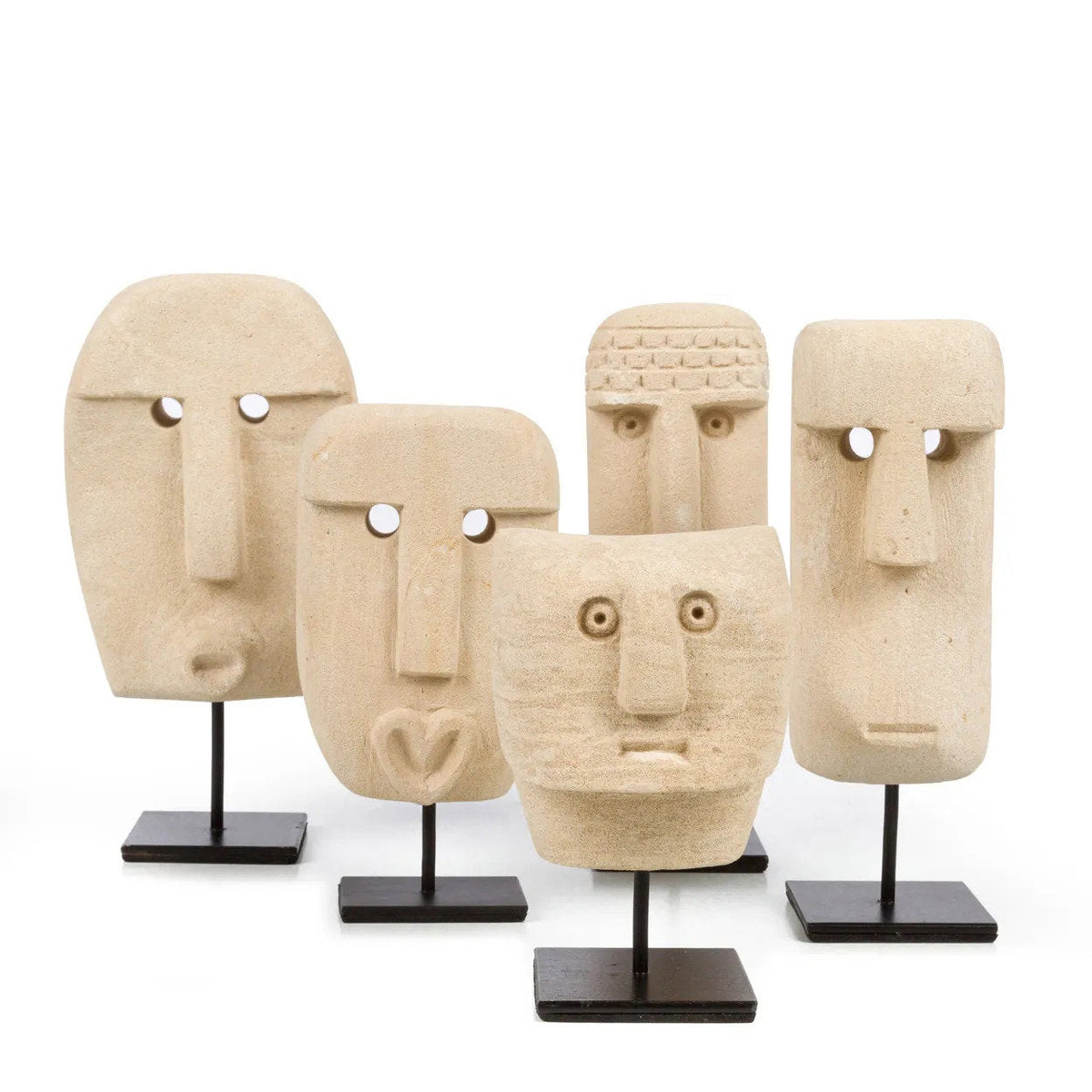 Statue décorative visage stylisé en grès beige sur socle