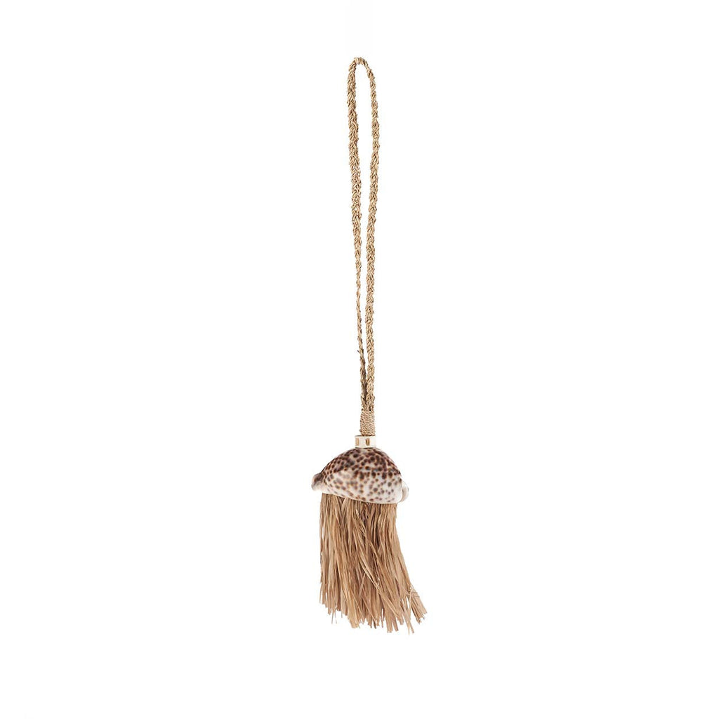 Deko-Quaste aus Raffia Natur mit gesprenkelter Muschel
