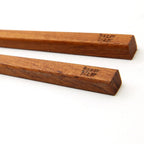 Baguettes réutilisables en bois de teck naturel
