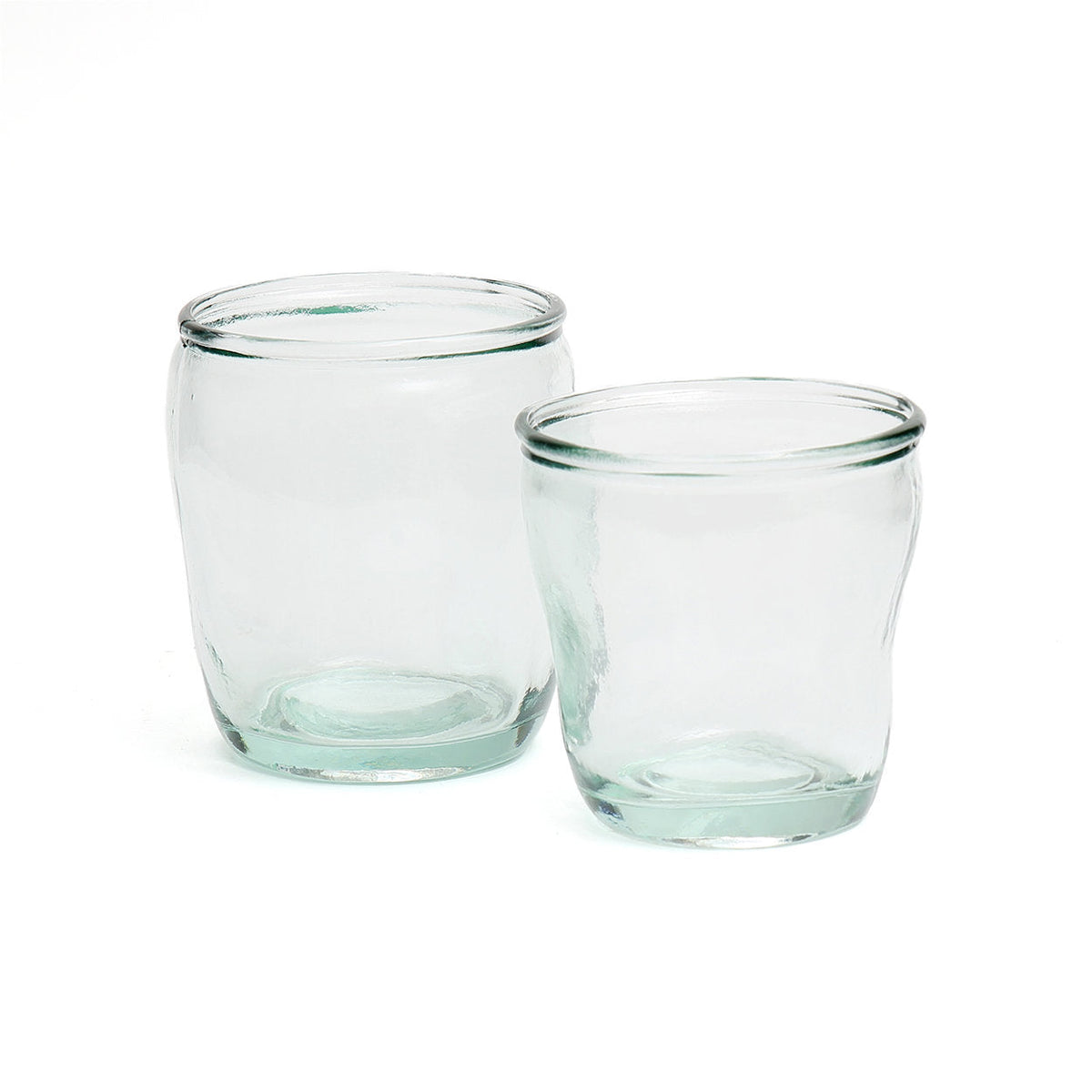 Verre cylindrique bleu en verre recyclé – H10,5 cm
