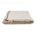 Nappe rectangulaire en lin écru bord noir frangé – 150x300 cm