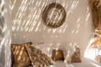 Runde Boho Wanddeko aus Raffia und Makramee Baumwolle Weiß