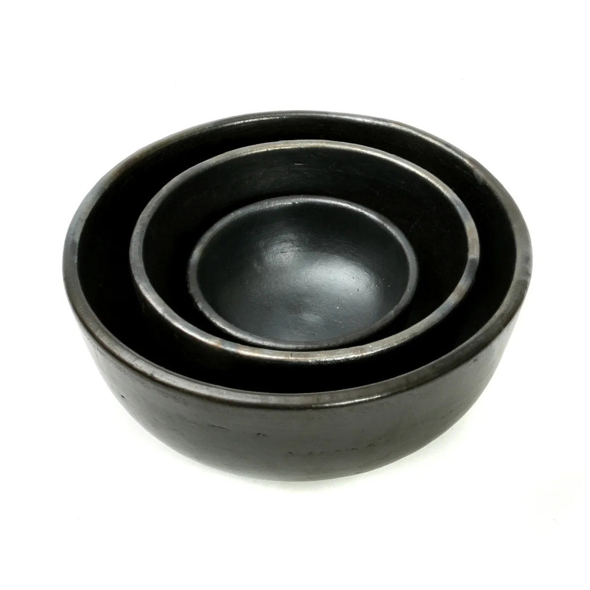 Bol rond en terre cuite noire finition brûlée