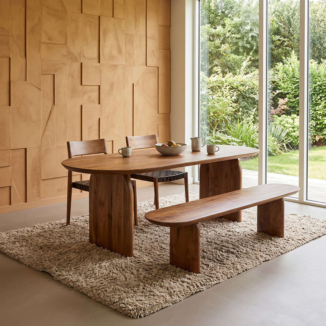 Table à manger ovale en bois de manguier brun piétement plein – 240x90 cm