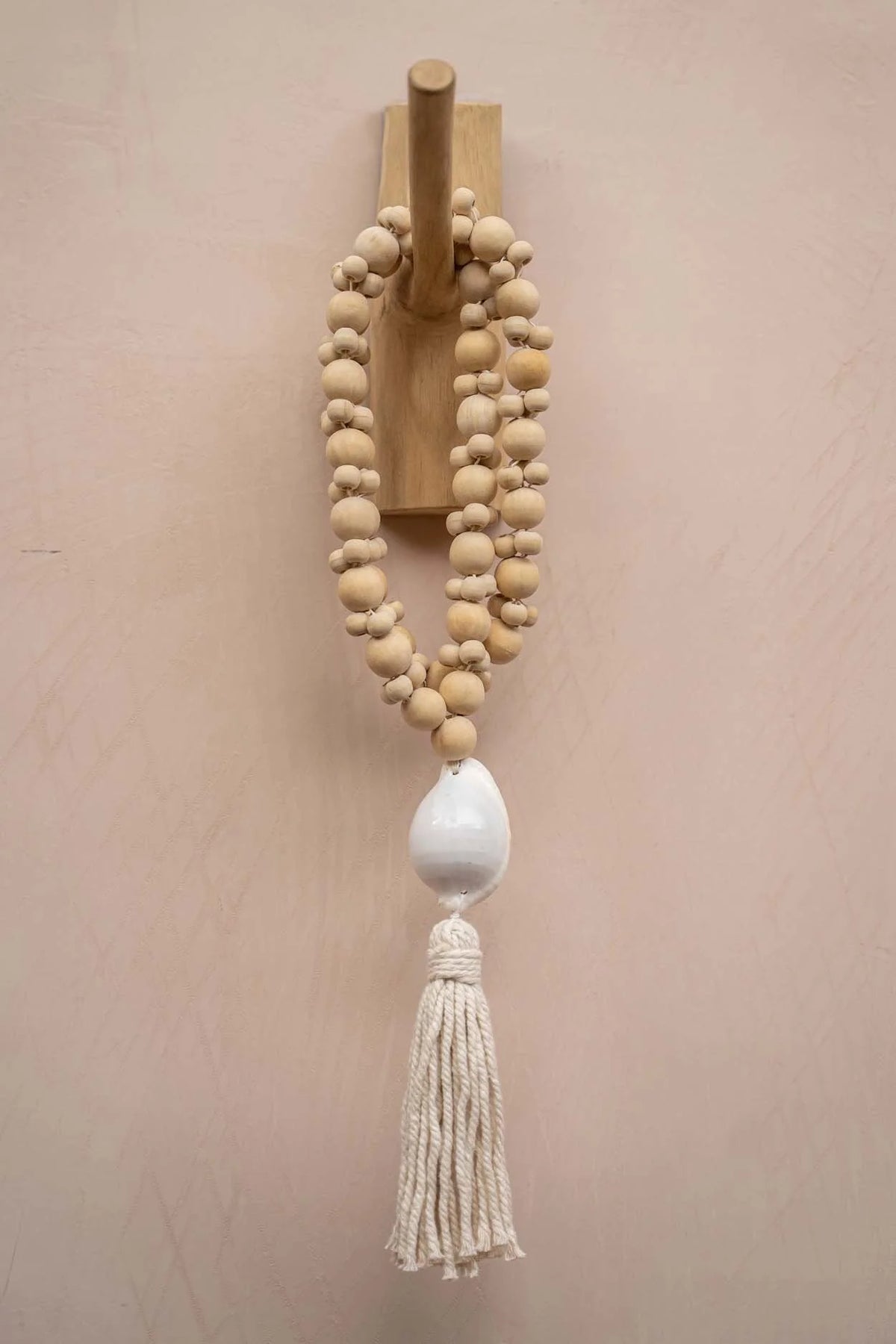 Collier décoratif coquillage perles bois naturel blanc écru