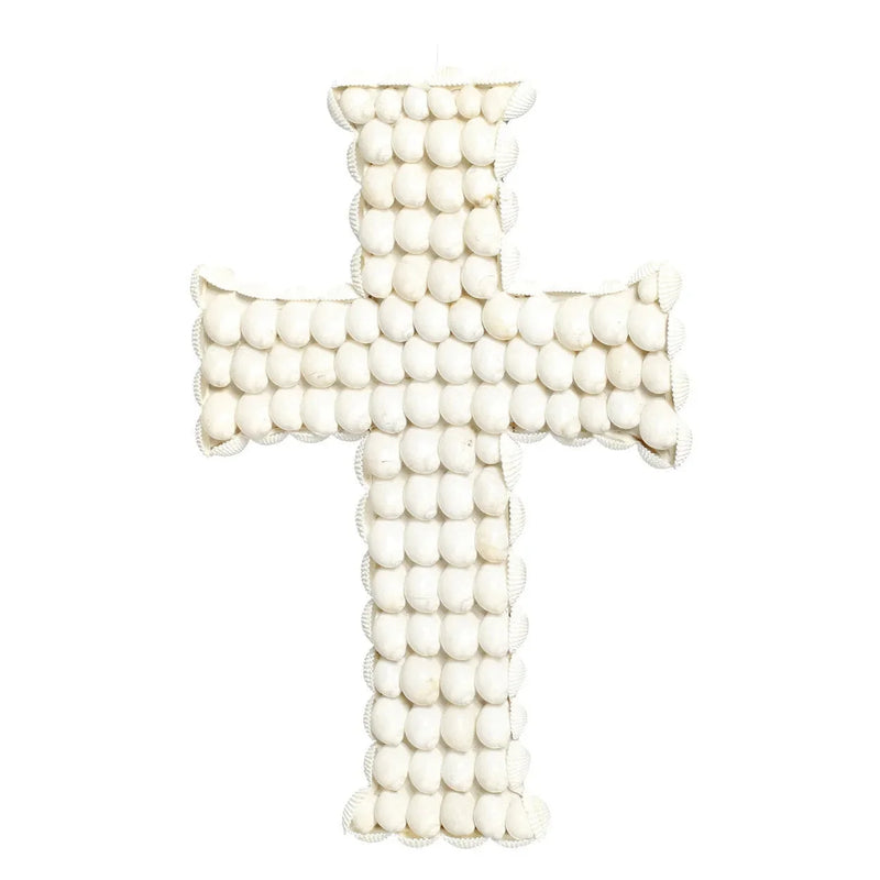 Dekoratives Wandkreuz aus weißen Muscheln