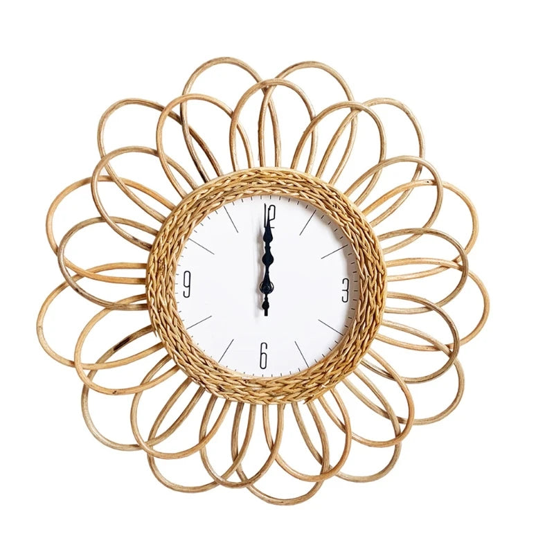 Horloge murale fleur en rotin tressé
