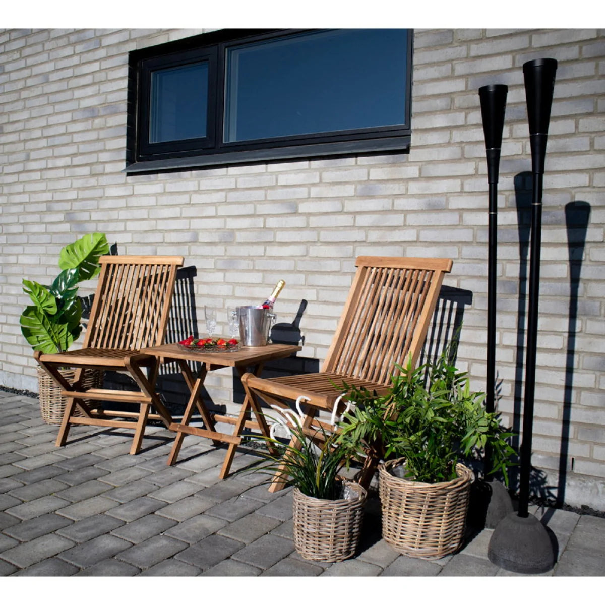 Chaise pliante en teck pour patio, dossier et assise lamellés, finition naturelle