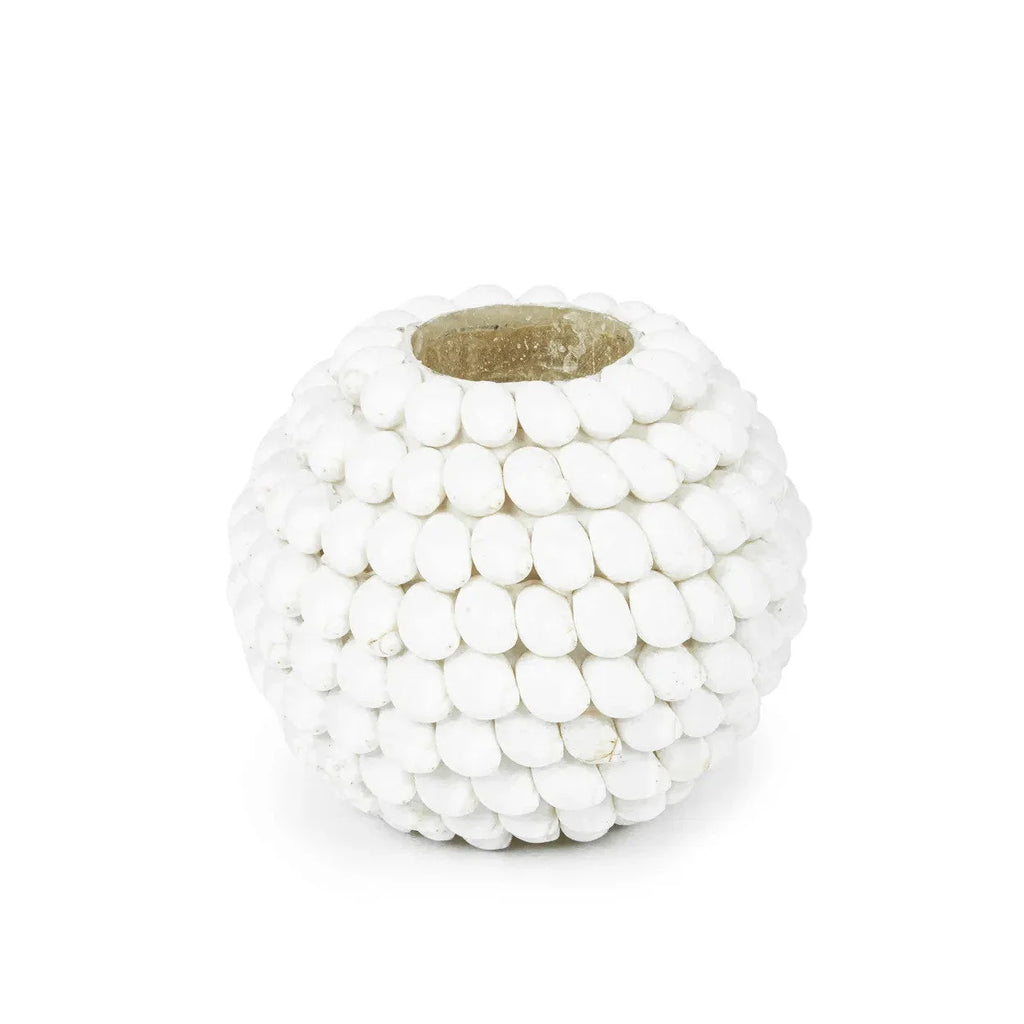 Vase en céramique blanche texturé de petits galets ronds