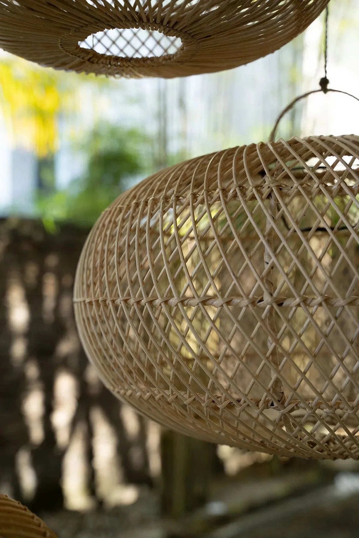 Suspension en rotin naturel tressé ovale à motif losangé, 60 cm