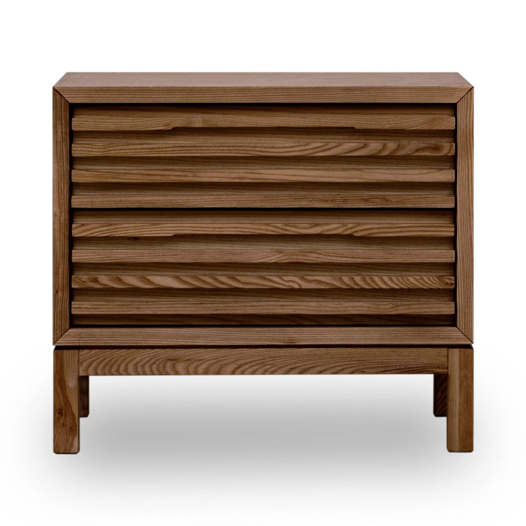 Table de chevet en frêne rainuré roux, 61x41 cm, minimaliste
