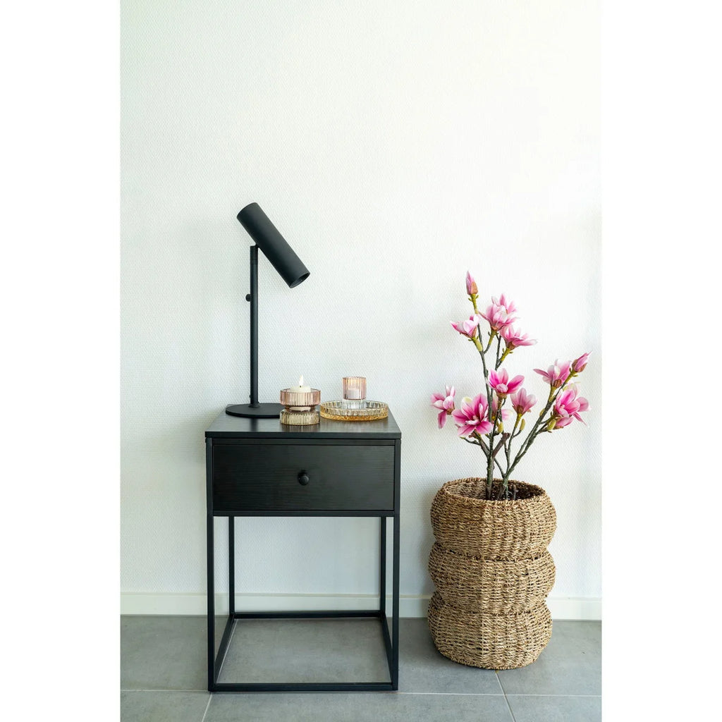Lampe de bureau minimaliste noire avec abat-jour cylindrique et pied élancé