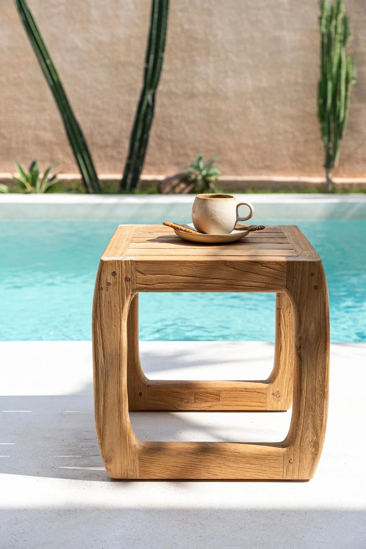 Tabouret d’extérieur en teck recyclé naturel forme rectangulaire – 38x38 cm