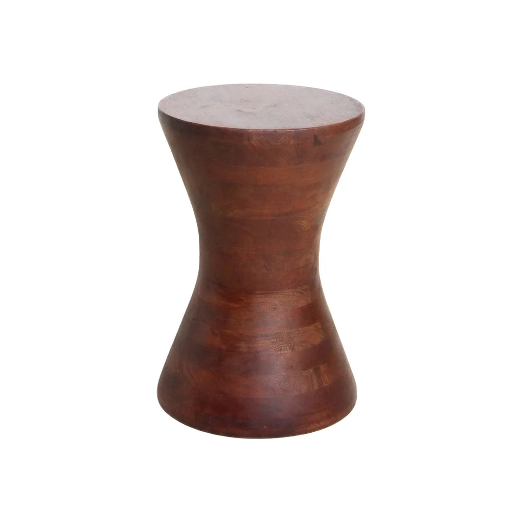 Table d’appoint en manguier brun forme sablier H45 cm