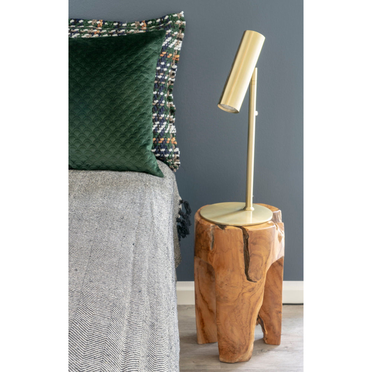 Lampe cylindrique dorée sur tabouret teck massif naturel Ø26x40 cm