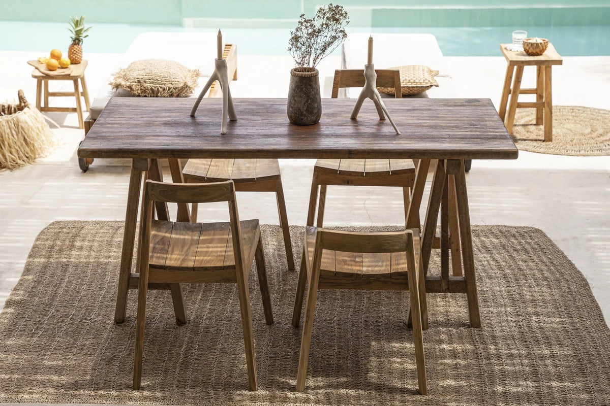 Ensemble de salle à manger en bois pour le produit Tapis en herbe de mer naturel 180x240 cm