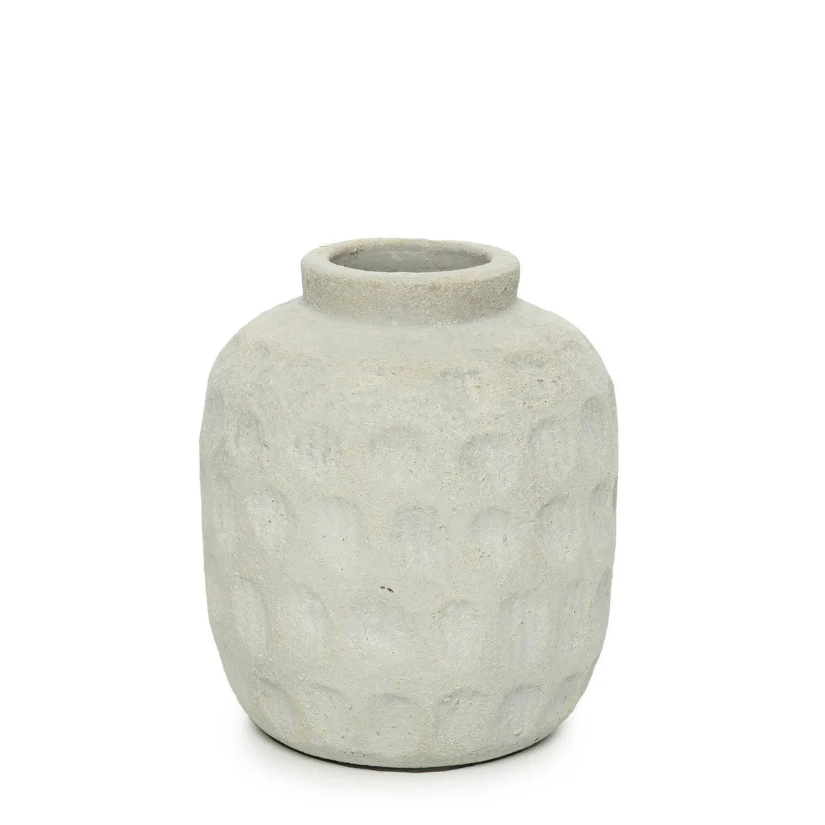 Vase cylindrique en terre cuite gris béton avec surface texturée en relief H18 cm