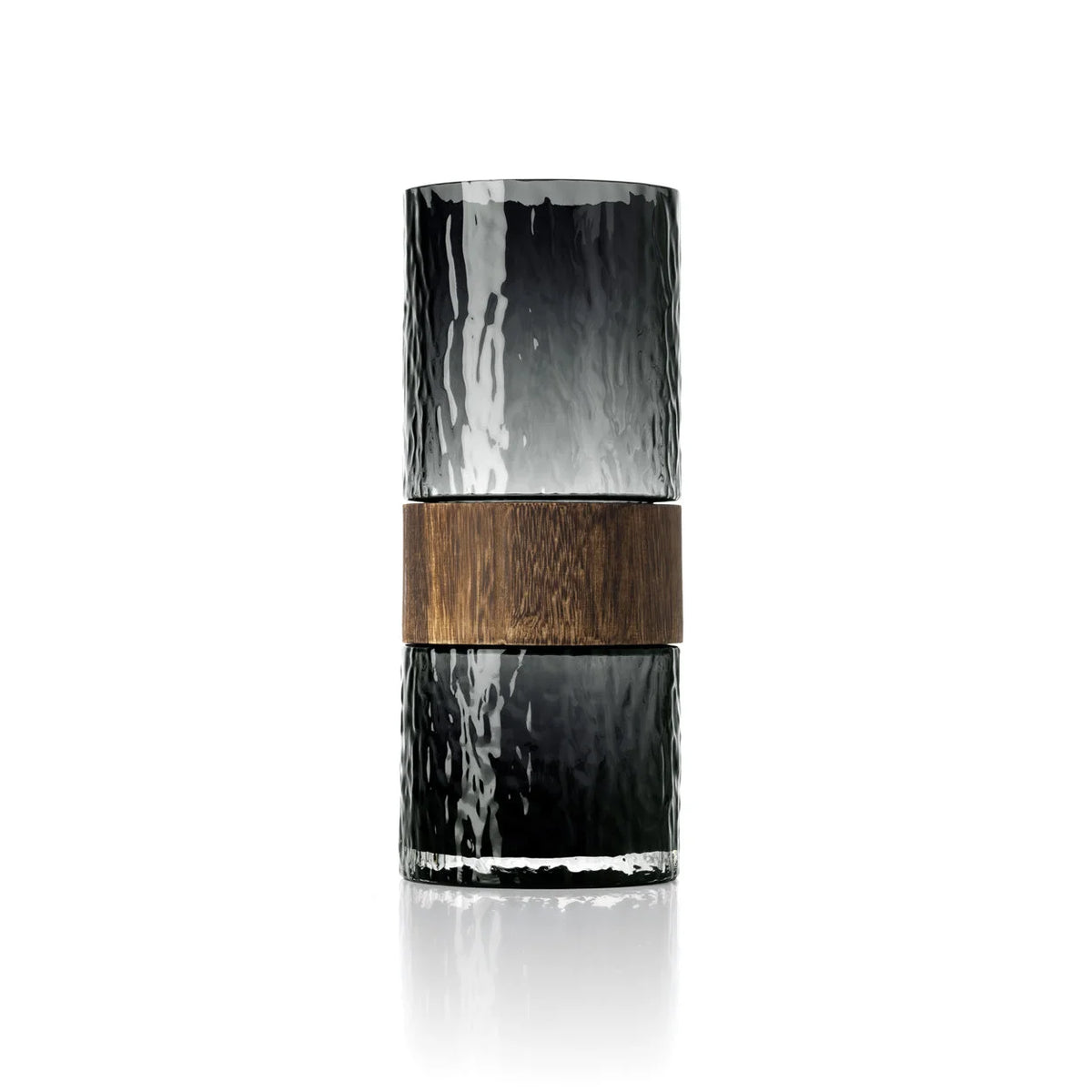 Vase cylindrique en verre fumé noir martelé et bande en bois foncé, H29 cm