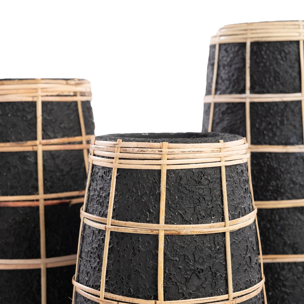 Vase en terre cuite et rotin noir naturel H31 cm